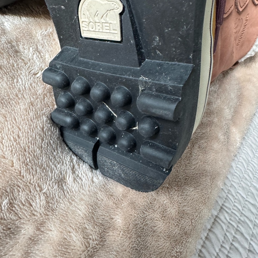 💕Host Pick 💕Sorel Women’s Winter Boots - Picture 4 of 7
